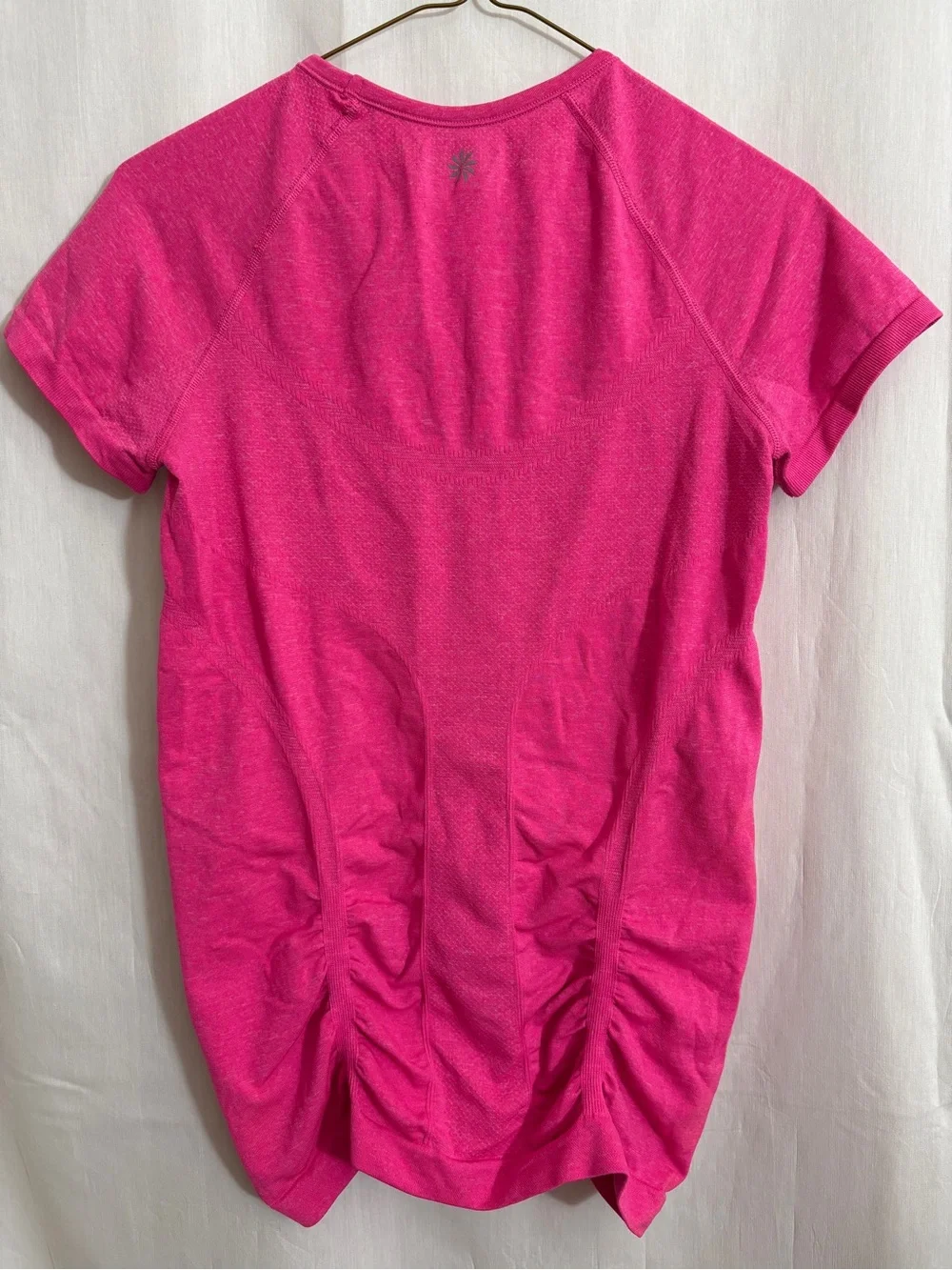 Athleta Fastest Track Tee Brilliant Magenta Heather Size Small Seamless Ruched